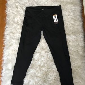 NWT Leggings w/ Pockets!! (XL)